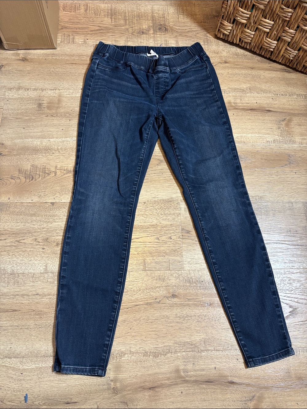 Eileen Fisher pull-on skinny jeans small